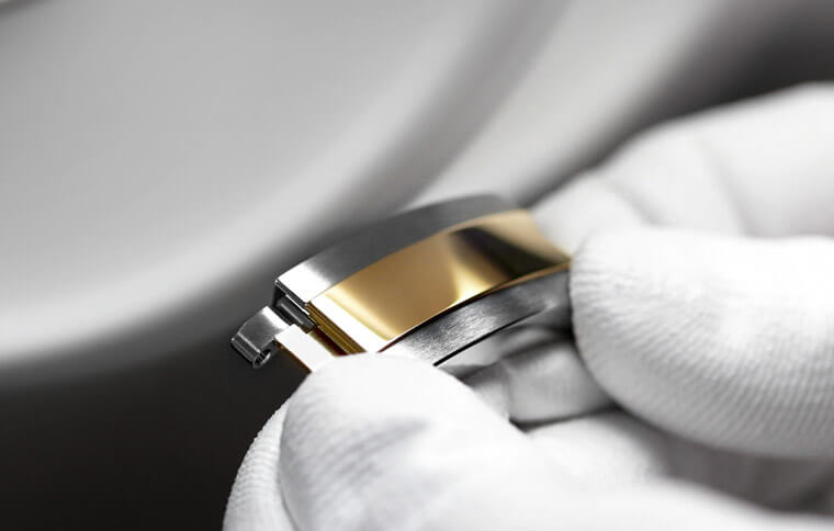 為何勞力士手表表殼鏈帶讓人感覺特別光亮細(xì)致