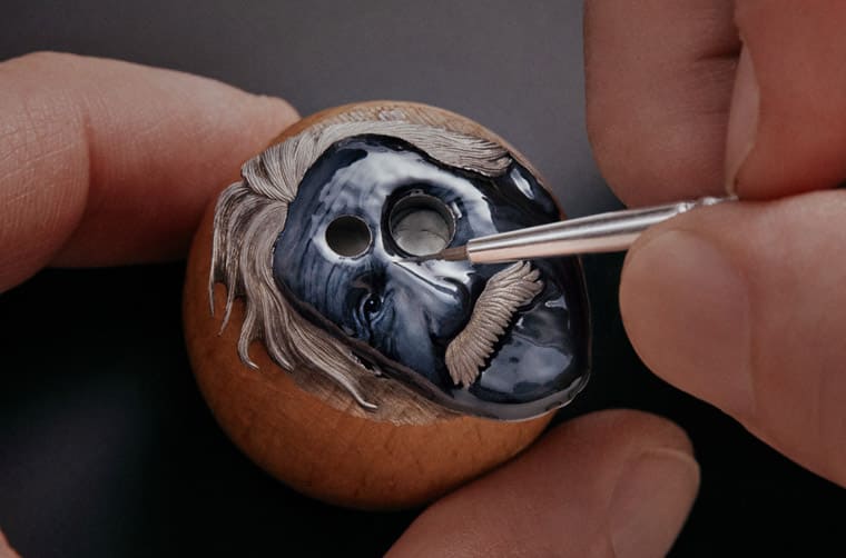 [Only Watch 2023]路易威登把愛因斯坦經典吐舌照片化為Tambour琺瑯金雕動偶