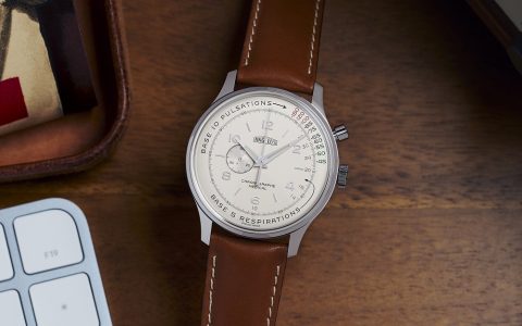 Angelus與Massena LAB合作推出Chronographe Médical復(fù)刻版單按鈕計時碼表