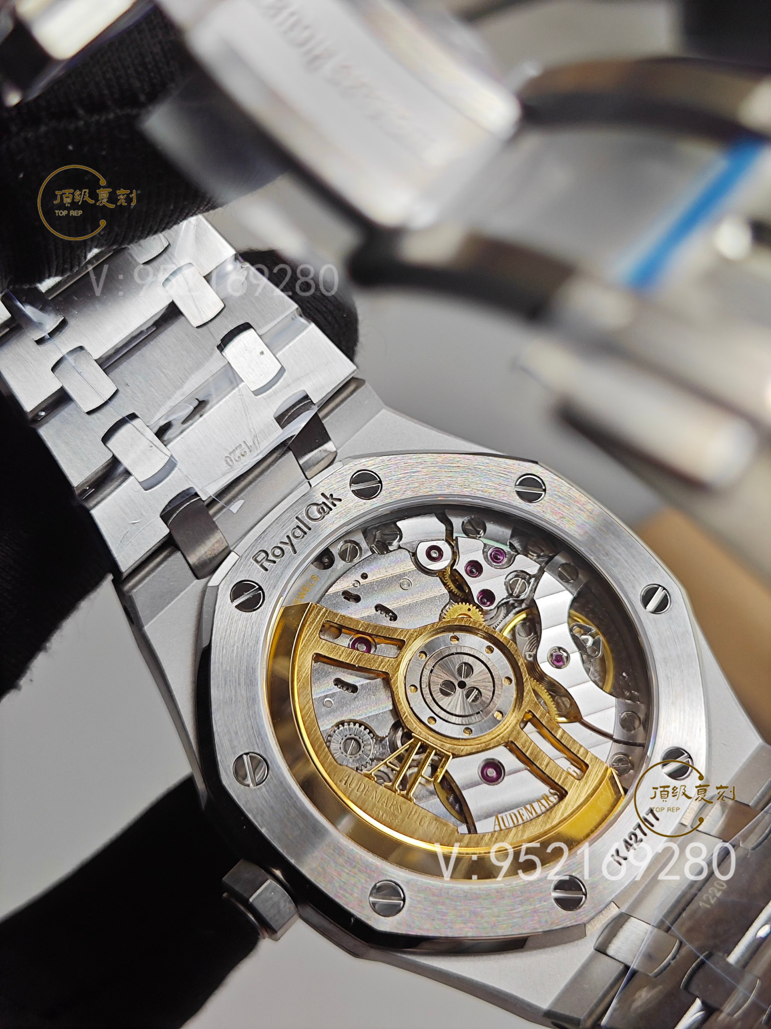 APS廠愛彼皇家橡樹15500ST系列新升級:中軸改進(jìn)與盤面細(xì)節(jié)優(yōu)化